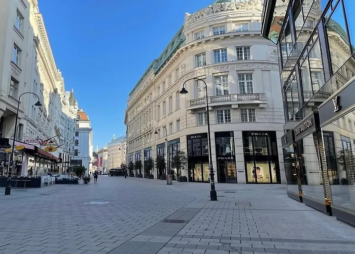 An Exclusive Sanctuary By Am Hof Apartament