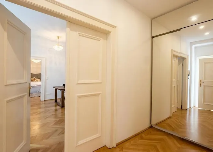 Apartament An Exclusive Sanctuary By Am Hof *